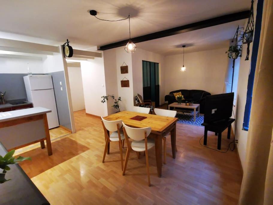 Nid Douillet A Quelques Pas De La Gare. Apartamento Carcassonne Exterior foto